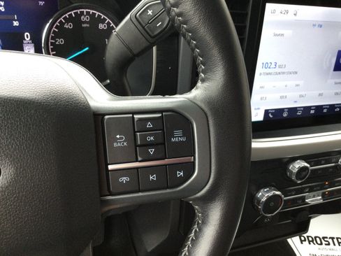 Used 2022 Ford F150 XLT w/ Equipment Group 302A High AWD/4WD image 18