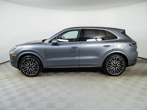 New 2026 Porsche Cayenne AWD/4WD image 2