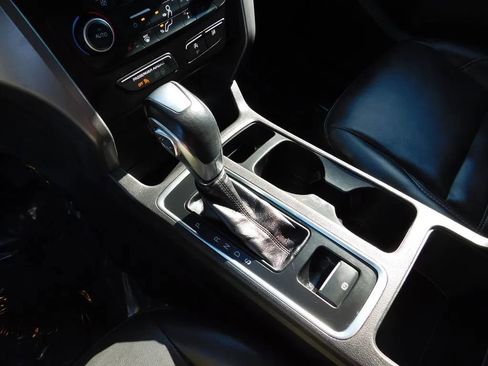 Used 2018 Ford Escape SEL AWD/4WD image 20