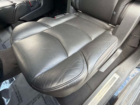 Used 2019 Cadillac Escalade ESV Luxury AWD/4WD image 27