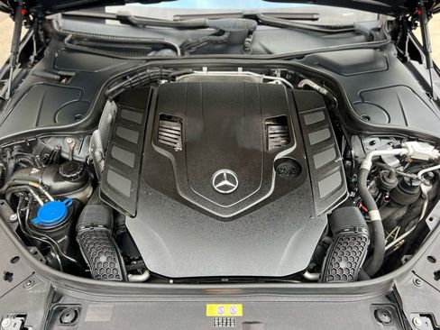 Used 2018 Mercedes-Benz S 560 Sedan image 43