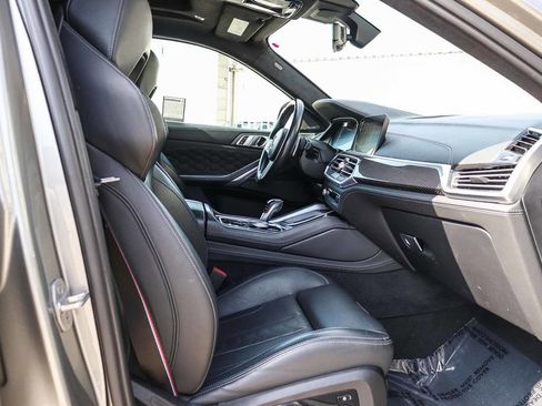 Used 2022 BMW X6 M image 17