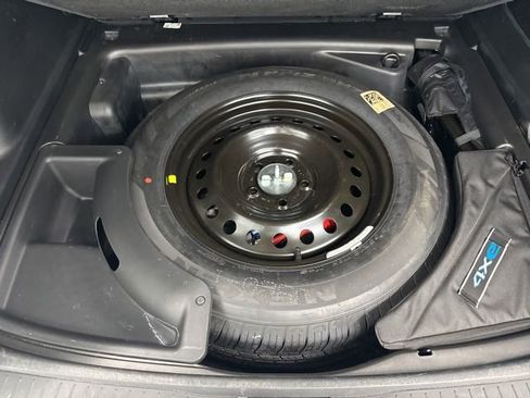 Used 2023 Jeep Grand Cherokee 4WD 4xe image 13