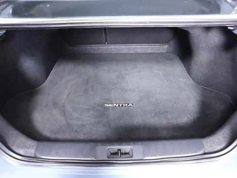 Used 2025 Nissan Sentra SR FWD image 36