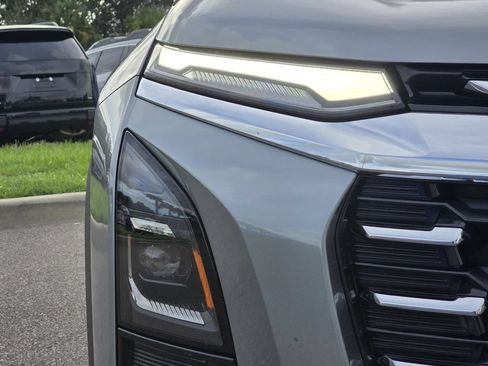 Certified 2025 Chevrolet Equinox LT FWD image 12