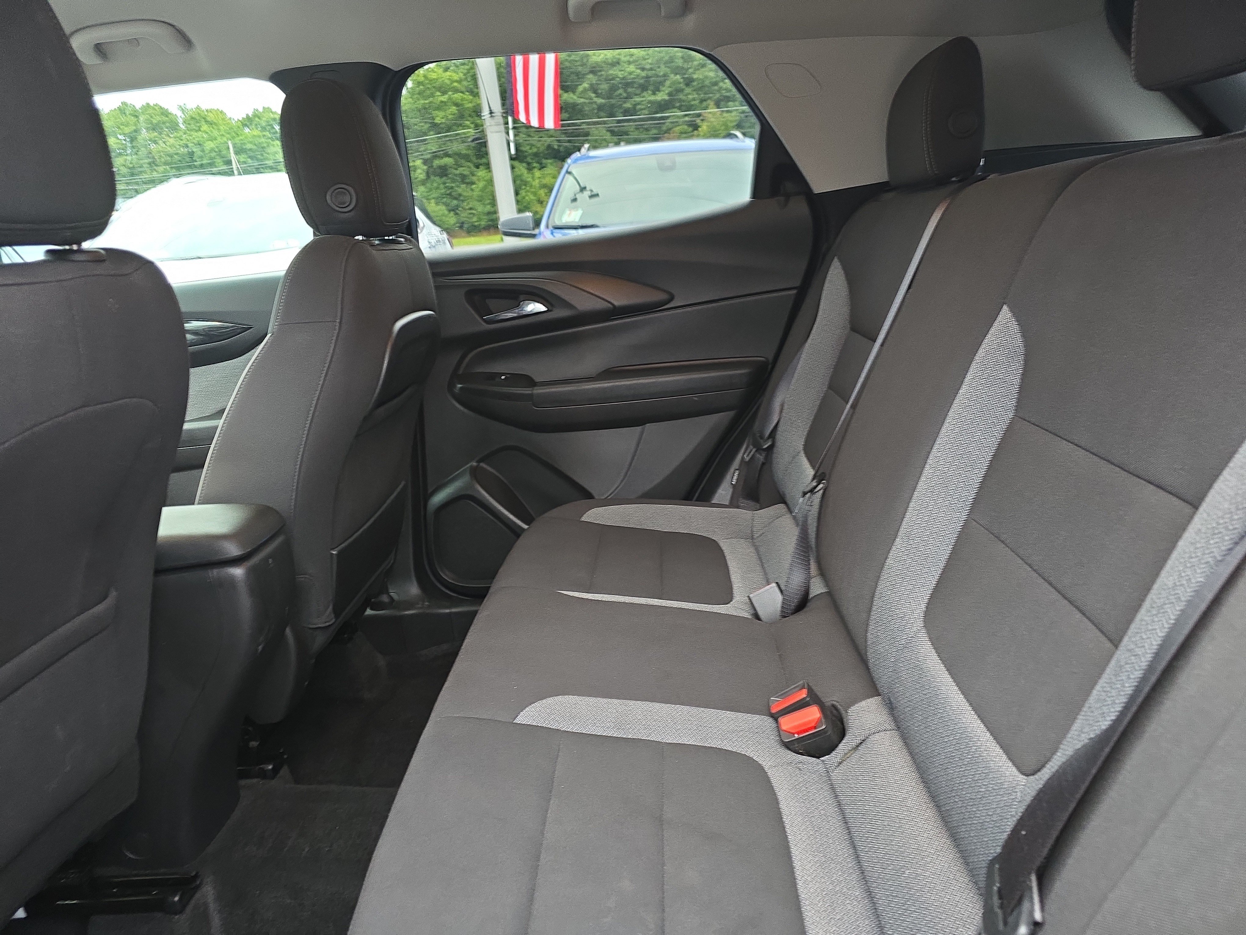 Used 2024 Chevrolet TrailBlazer LT w/ LT Cold Weather Package AWD/4WD image 13