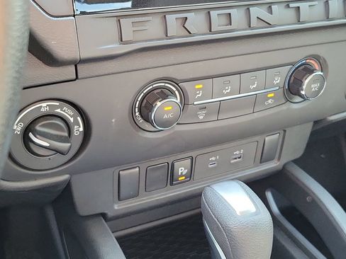 Certified 2025 Nissan Frontier S w/ S Utility Package AWD/4WD image 28