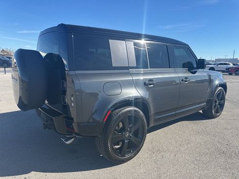 Used 2025 Land Rover Defender 110 V8 image 5