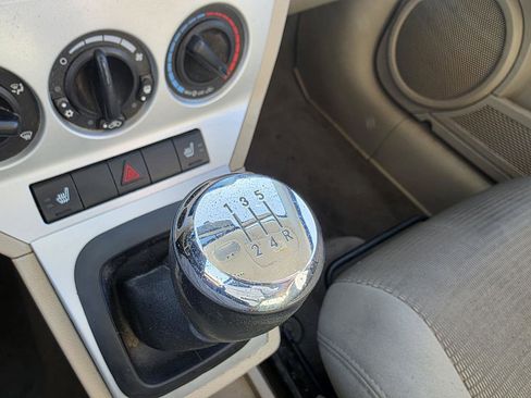 Used 2009 Dodge Caliber SXT w/ Driver Convenience Group FWD image 14