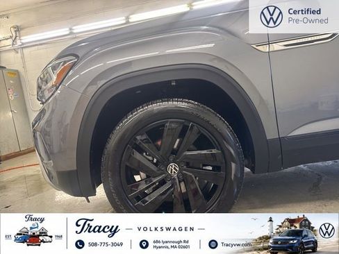 Certified 2023 Volkswagen Atlas Cross Sport SE w/ Panoramic Sunroof Package AWD/4WD image 5