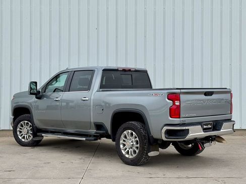 Used 2024 Chevrolet Silverado 2500 LTZ w/ LTZ Premium Package image 4