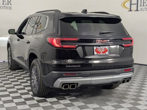 Used 2025 GMC Acadia Elevation image 5