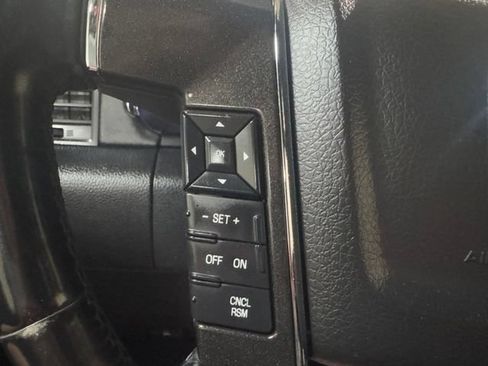 Used 2015 Lincoln Navigator 4WD image 17