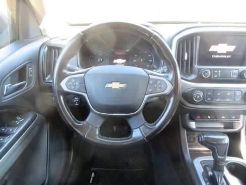 Used 2020 Chevrolet Colorado LT image 16