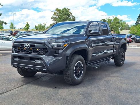 Used 2025 Toyota Tacoma TRD Off-Road w/ TRD Off Road Upgrade Package AWD/4WD image 7