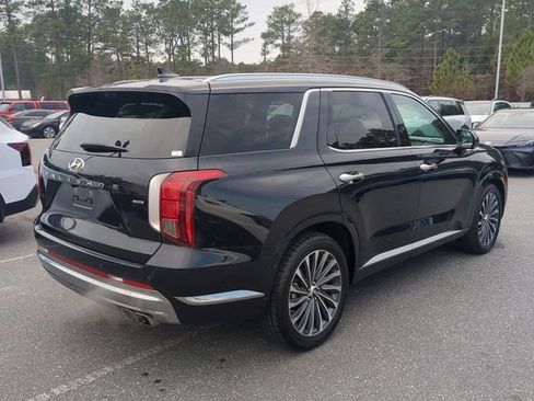 Used 2024 Hyundai Palisade Calligraphy image 4