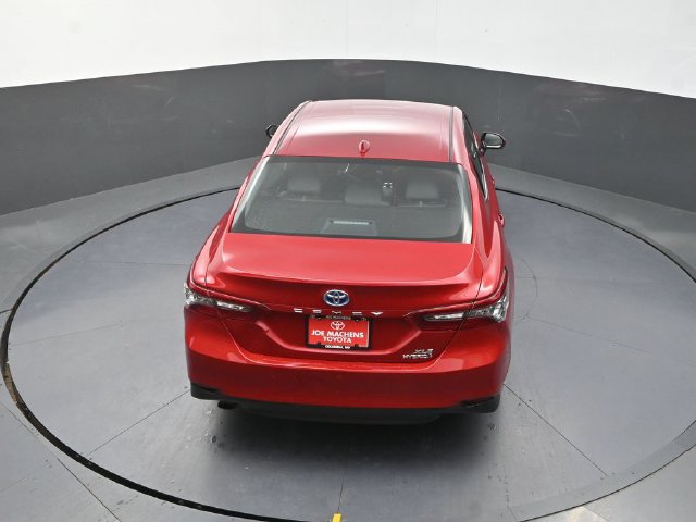 Used 2023 Toyota Camry XLE w/ Cold Weather Package FWD image 28