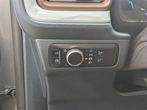 Used 2023 Ford Maverick Lariat image 12