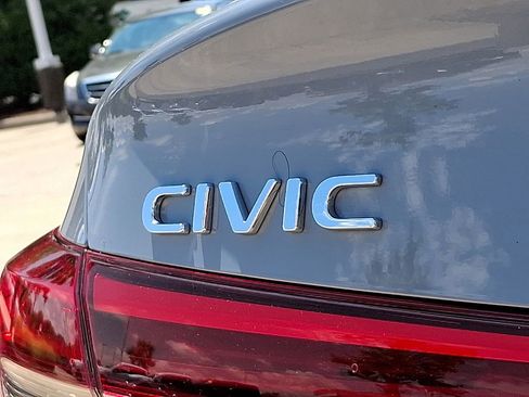 Used 2023 Honda Civic Sport image 31