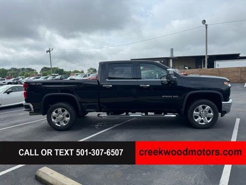 Used 2020 Chevrolet Silverado 2500 LTZ w/ LTZ Premium Package AWD/4WD image 7