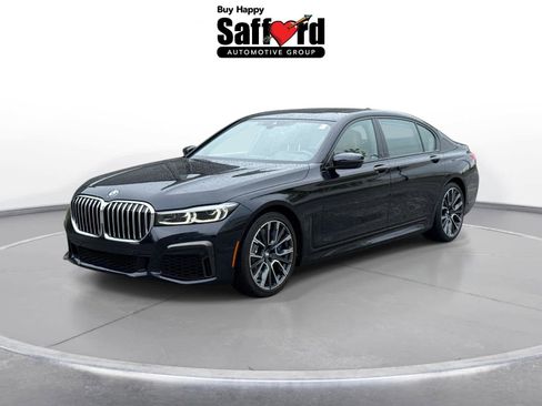 Used 2022 BMW 740i xDrive w/ M Sport Package AWD/4WD image 1