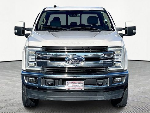 Used 2019 Ford F250 Lariat w/ Lariat Ultimate Package AWD/4WD image 3