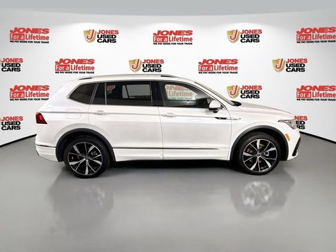 Used 2024 Volkswagen Tiguan SEL R-Line AWD/4WD image 17