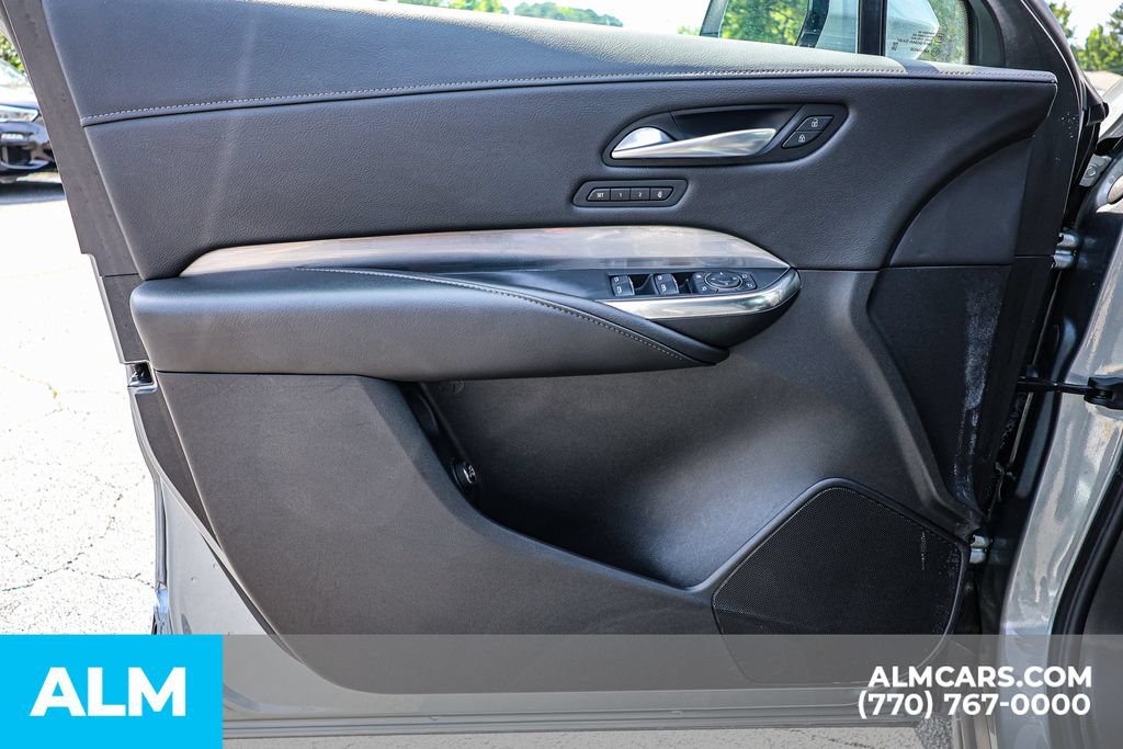 Used 2025 Cadillac XT4 Premium Luxury FWD image 46