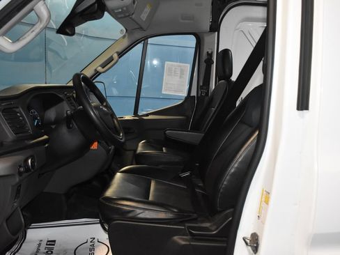 Used 2024 Ford Transit 250 148 Medium Roof Extended AWD image 7