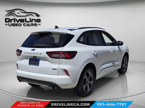 Used 2023 Ford Escape ST-Line Select image 2