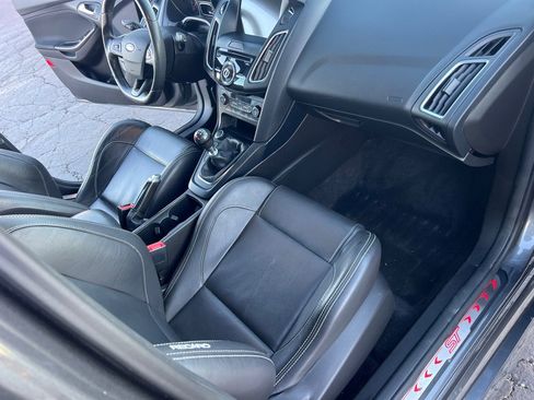 Used 2017 Ford Focus ST w/ Equipment Group 402A image 19