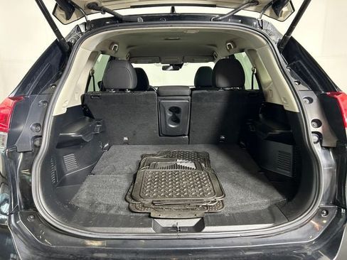 Used 2019 Nissan Rogue SV FWD image 26