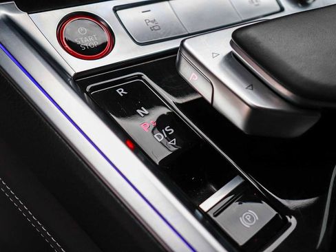 Used 2023 Audi e-tron S Prestige w/ Prestige Package image 25