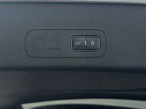 Used 2023 Lincoln Aviator Reserve w/ Equipment Group 201A image 11