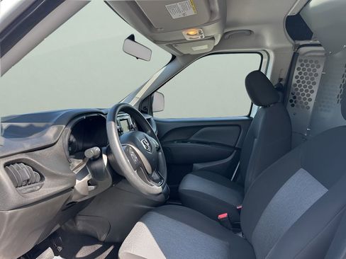 Used 2022 RAM ProMaster City Wagon image 9