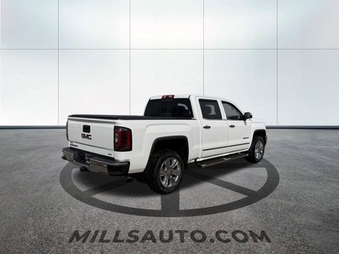 Used 2018 GMC Sierra 1500 SLT image 6