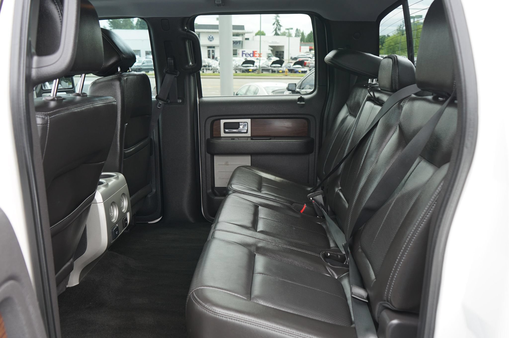 Used 2014 Ford F150 Lariat w/ Equipment Group 502A Luxury AWD/4WD image 16