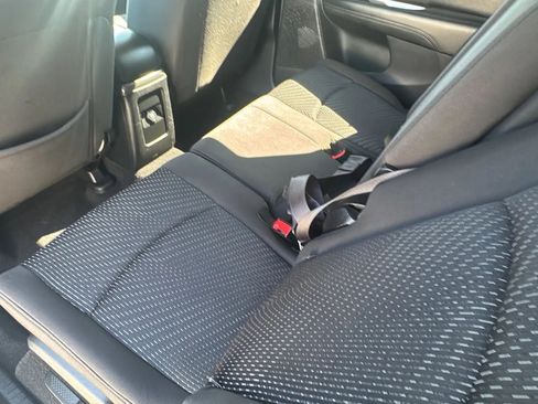 Used 2017 Dodge Journey SE FWD image 19