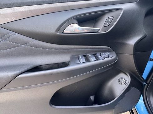 Used 2025 Buick Envista Sport Touring w/ Convenience I Package image 11