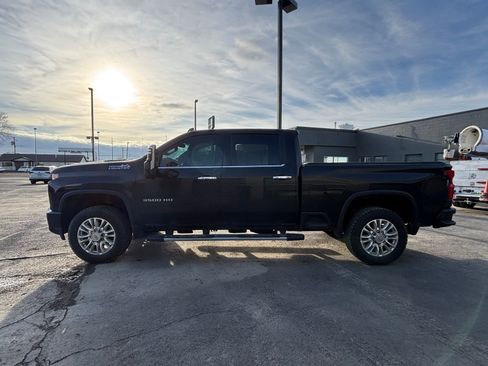 Used 2021 Chevrolet Silverado 3500 High Country image 3