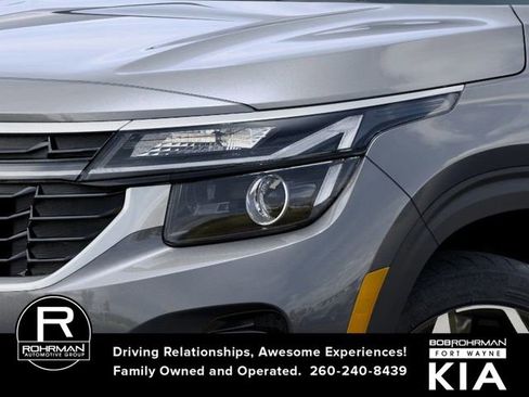 New 2026 Kia Seltos EX image 11