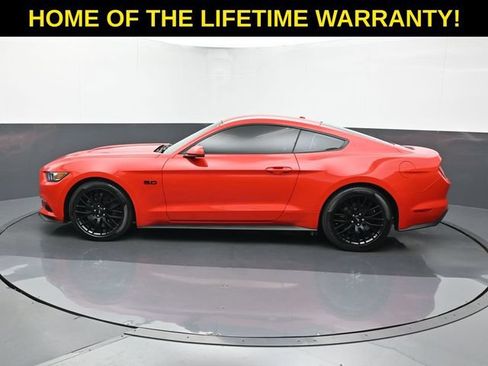 Used 2017 Ford Mustang GT Premium w/ GT Performance Package RWD image 4