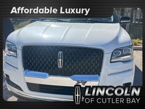 Certified 2024 Lincoln Navigator Black Label image 1