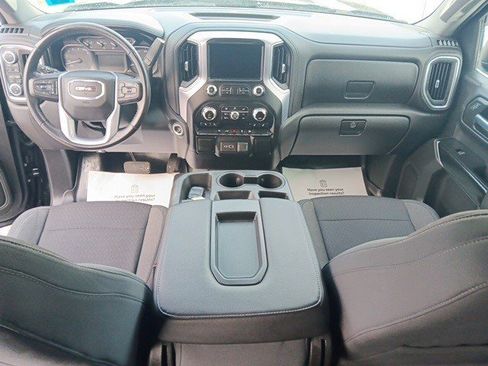 Certified 2020 GMC Sierra 1500 Elevation w/ Elevation Value Package image 8
