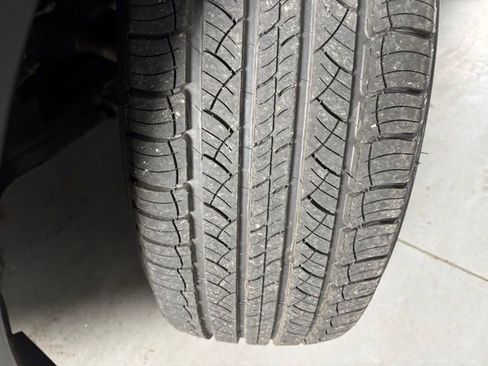 Used 2019 Ford Edge SEL w/ Equipment Group 201A image 24