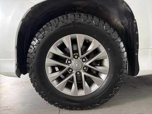 Used 2016 Lexus GX 460 Luxury image 4