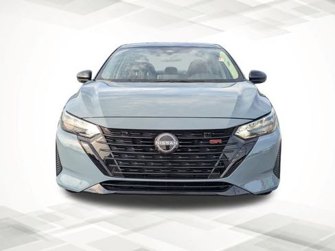 Used 2025 Nissan Sentra SR w/ Midnight Edition image 8