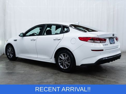 Used 2020 Kia Optima LX image 4