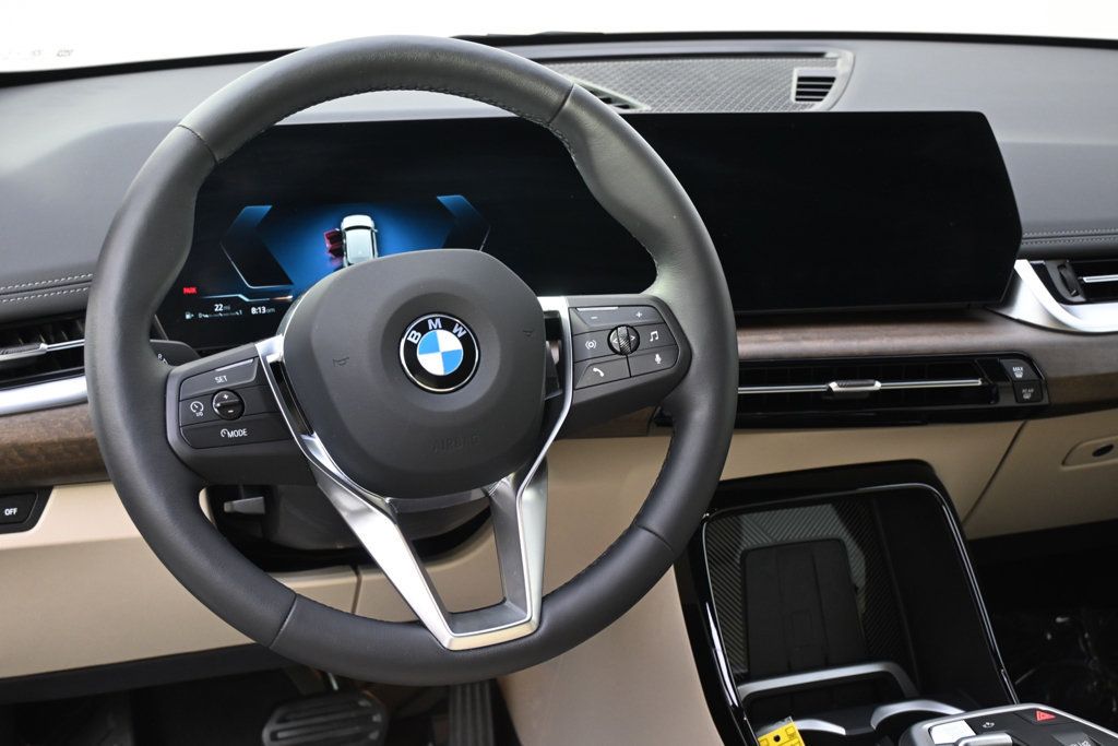 Used 2024 BMW X1 xDrive28i w/ Convenience Package AWD/4WD image 12