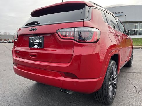 Used 2022 Jeep Compass Limited image 48